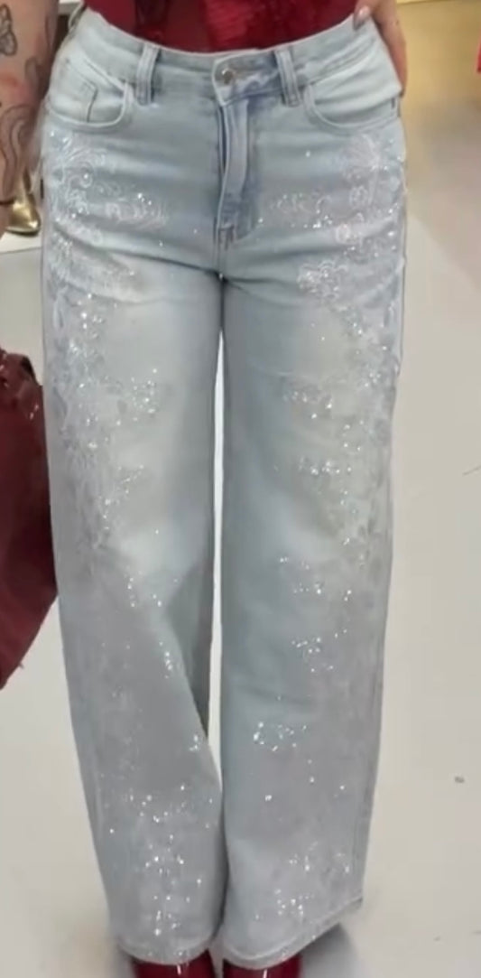 Jeans ricamato con glitter